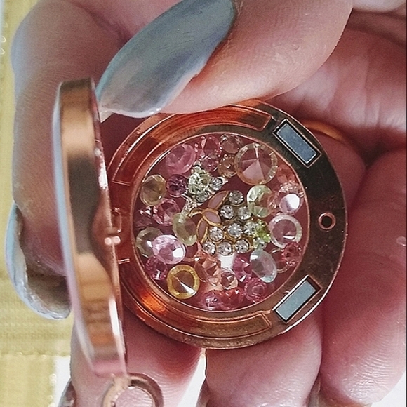 Floating Charms in Story Locket Memory Pendant Choice - Picture 2 of 16
